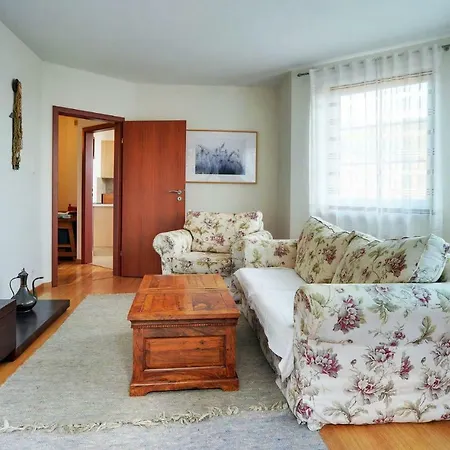 Apart-Invest Apartament Maja